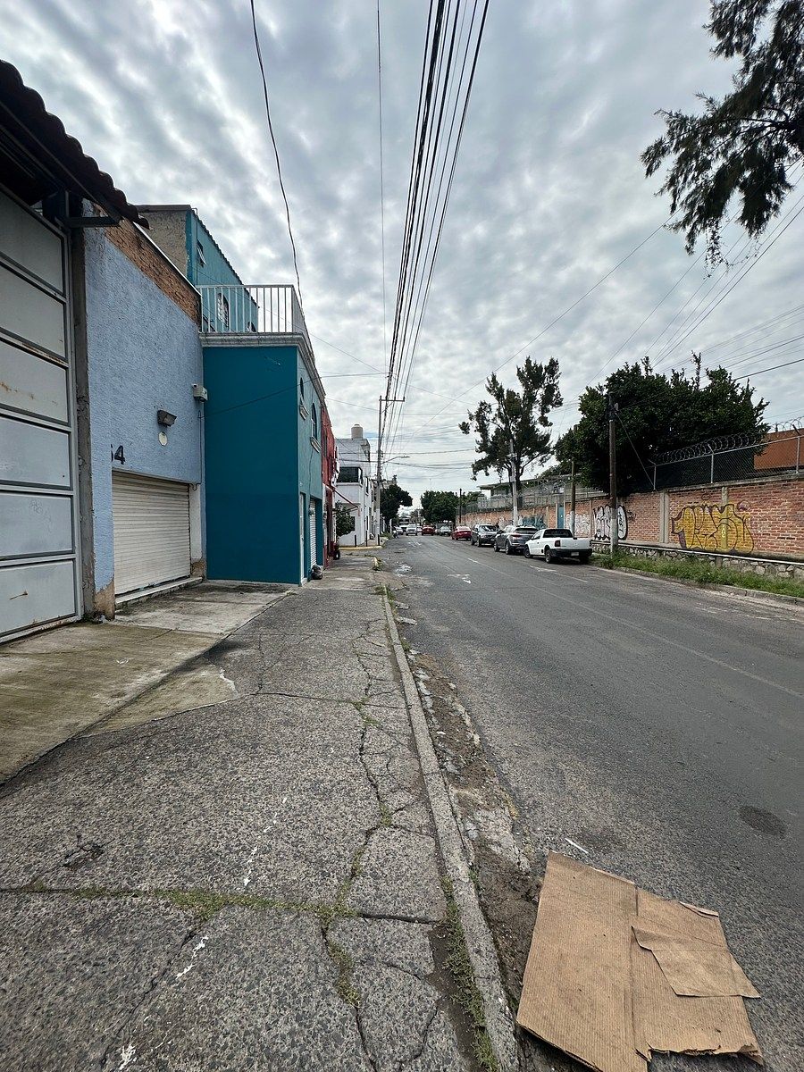 Commercial Storage Unit in San José del Bajío, Zapopan, photo 2 of 20