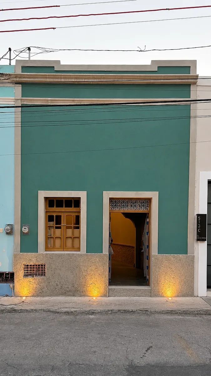 HOUSE FOR SALE IN THE CENTER | GEM WITH POOL AND JACUZZI, photo 1 of 10