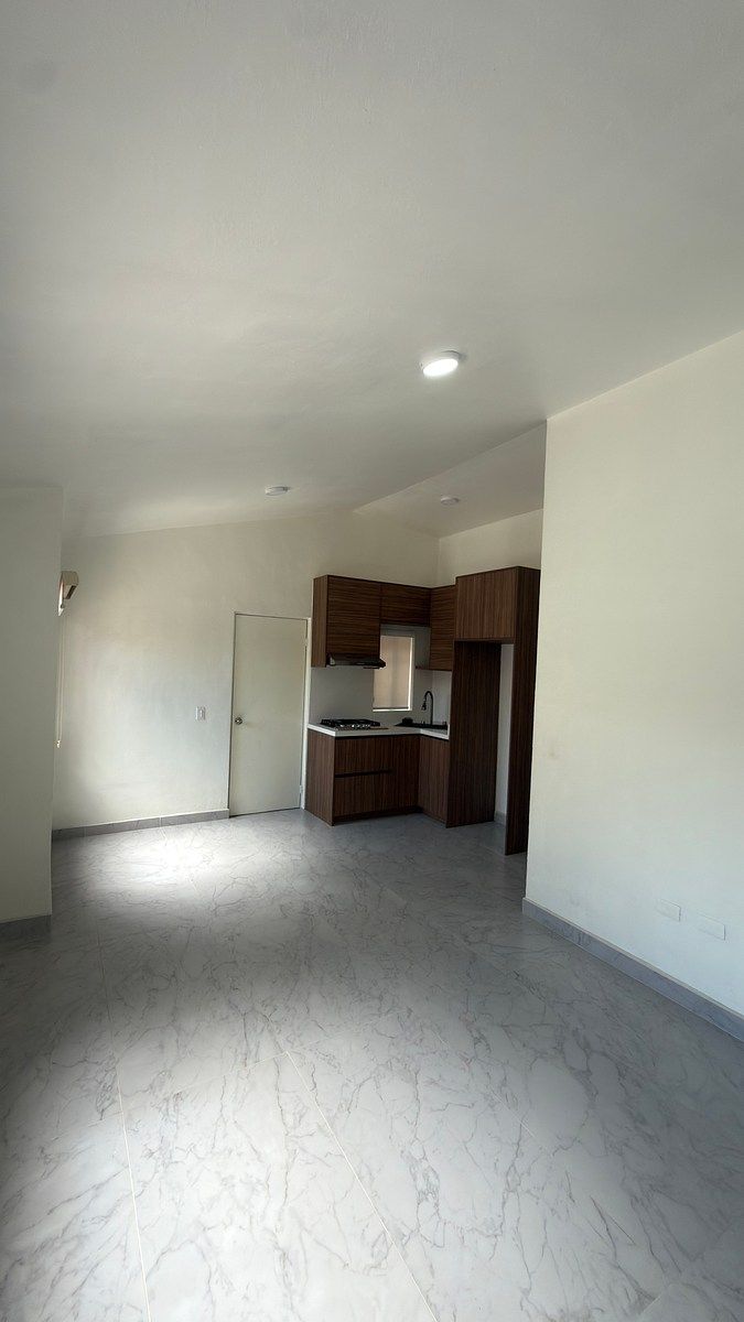 Casa em Villa Fontana I, Tijuana, foto 4 de 19