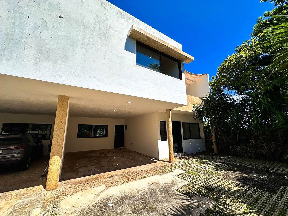 COLÔNIA MAYA, CASA À VENDA EM PRIVADA COM DUAS QUARTOS E ESCRITÓRIO, foto 1 de 26