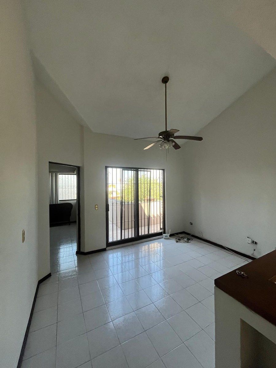 Casa en Contry Sol, Guadalupe, foto 7 de 15