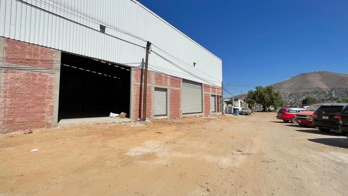 Se renta bodega de 300 m2 en Terrazas de la Presa, Tijuana, foto 1 de 14