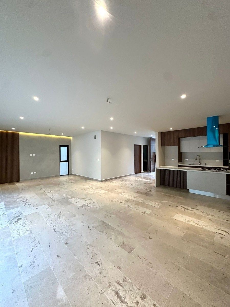 Casa em Vía Cumbres Residencial, Benito Juárez, foto 2 de 39