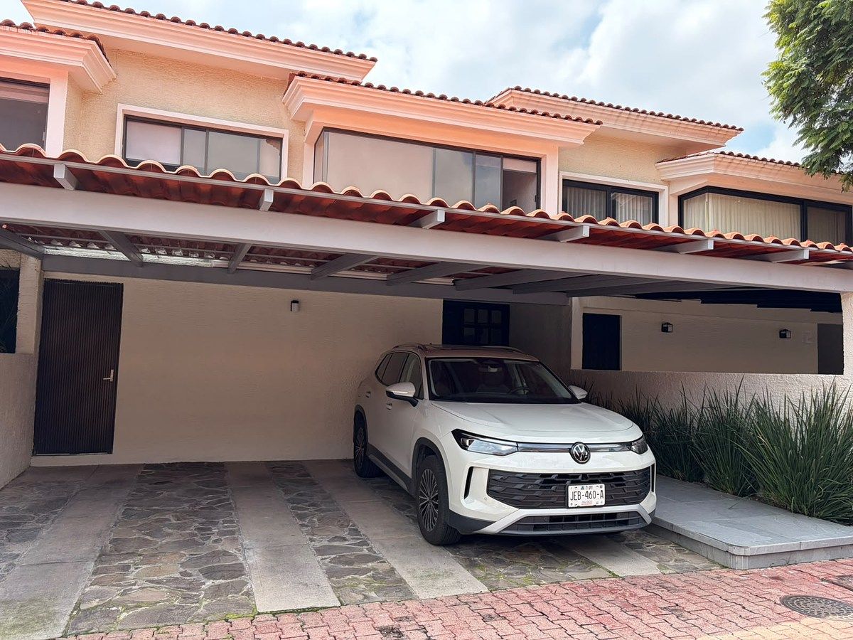 HOUSE FOR SALE Lomas Altas Condominium, photo 1 of 17