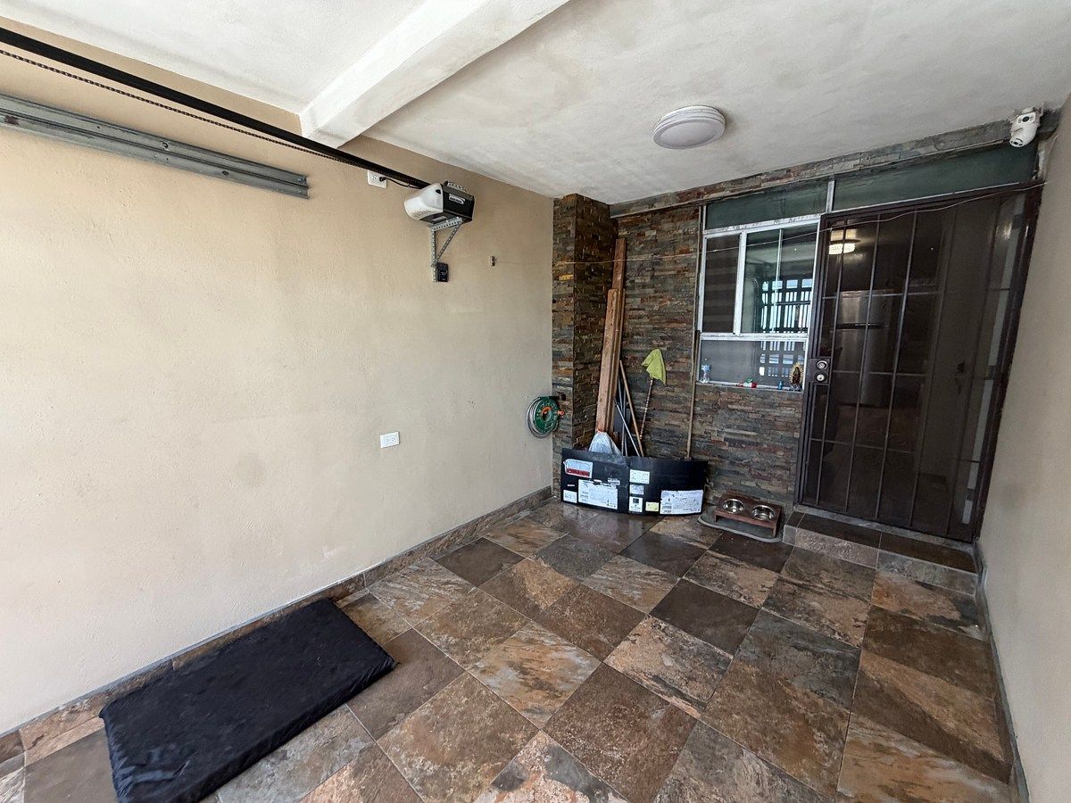 Casa en Colinas de la Presa, Tijuana, foto 2 de 19