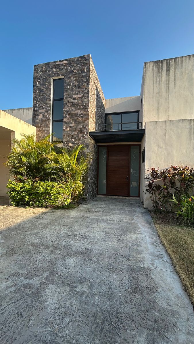 🏡 CASA BARTON | PRIVADA ENTRE PARQUES, CONKAL, foto 1 de 46