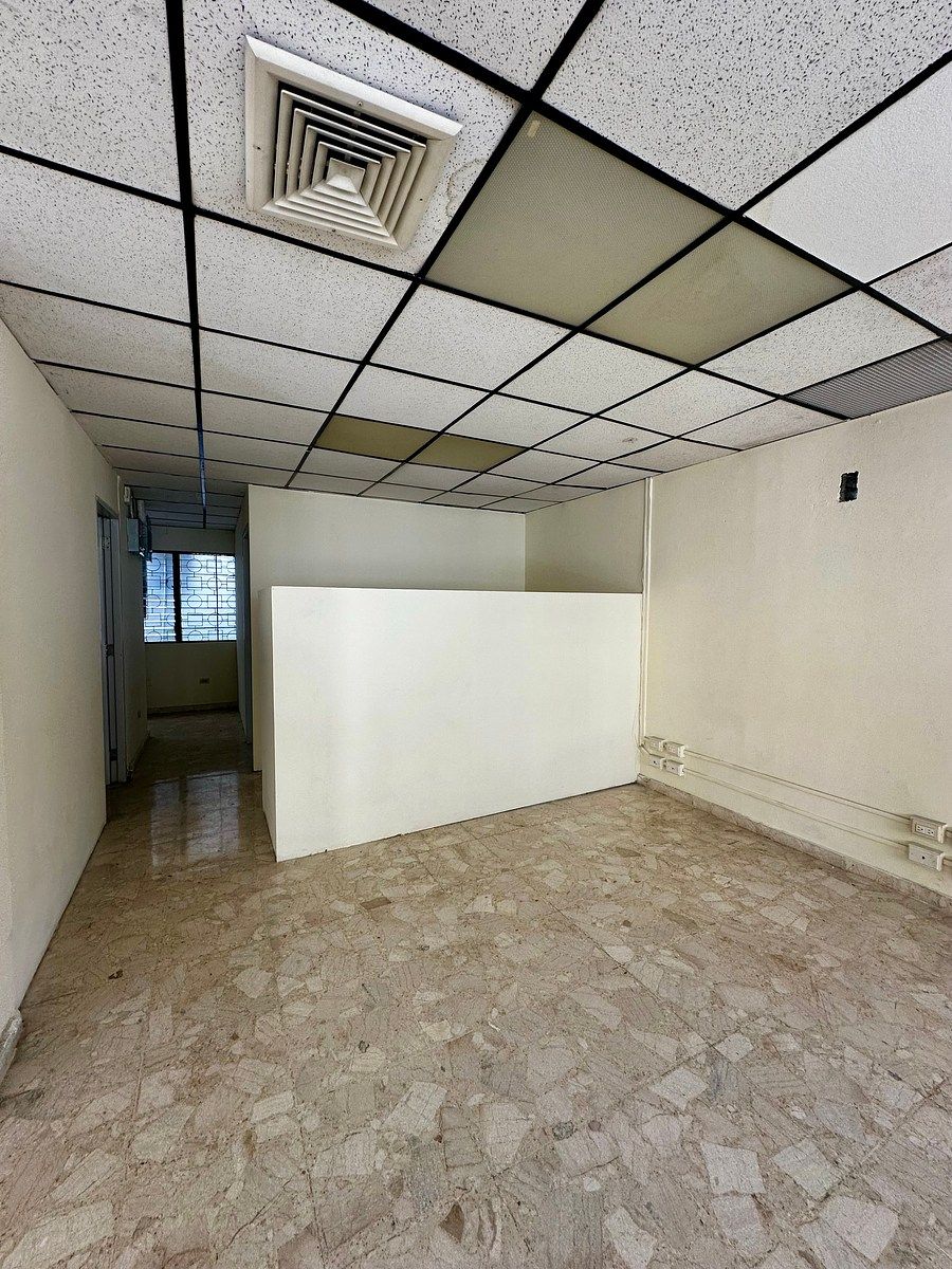 Local Comercial en Evaristo Morales, Santo Domingo Centro (Distrito Nacional), foto 4 de 6