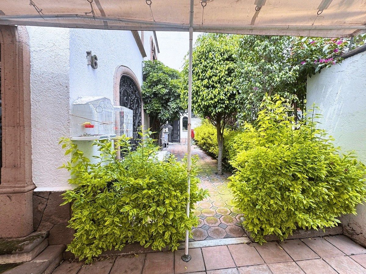 CASA EN VENTA USO DE SUELO MIXTO,NÁPOLES - foto 1