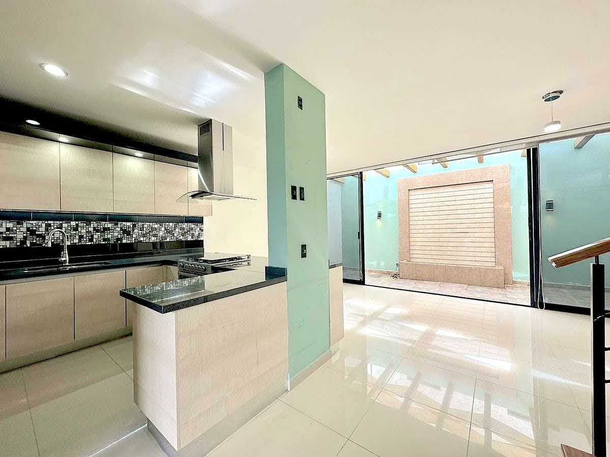 Casa en condominio en Triventi Residencial, Tlajomulco de Zúñiga, foto 2 de 43