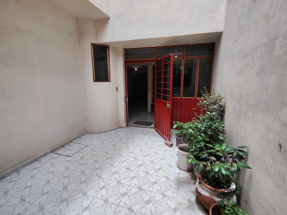 Casa en Venta en Desarrollo Urbano Quetzalc贸atl, Iztapalapa - foto 2