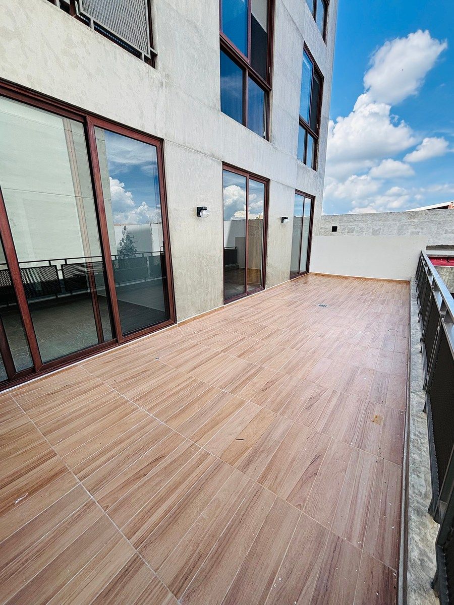Apartamento novo na Zona Real, foto 1 de 34