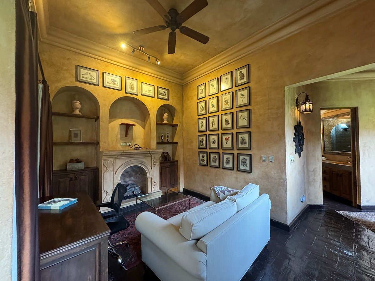House in San Miguel de Allende Centro, San Miguel de Allende, photo 48 of 50