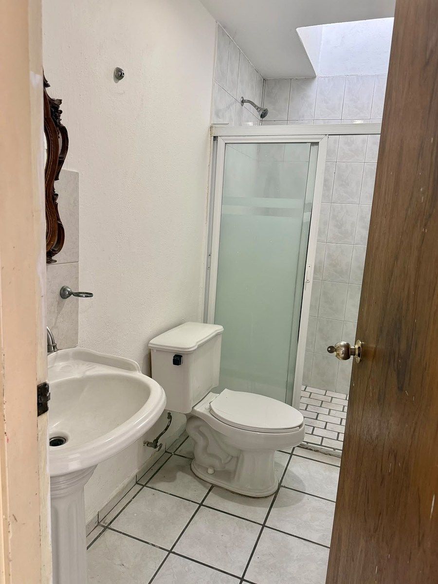 Casa em Jardines Del Valle, Zapopan, foto 8 de 11