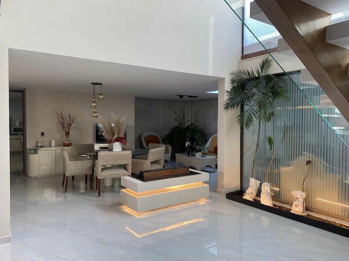 CASA EN VENTA EN BOSQUES DE LAS LOMAS (REMODELADA) - foto 1