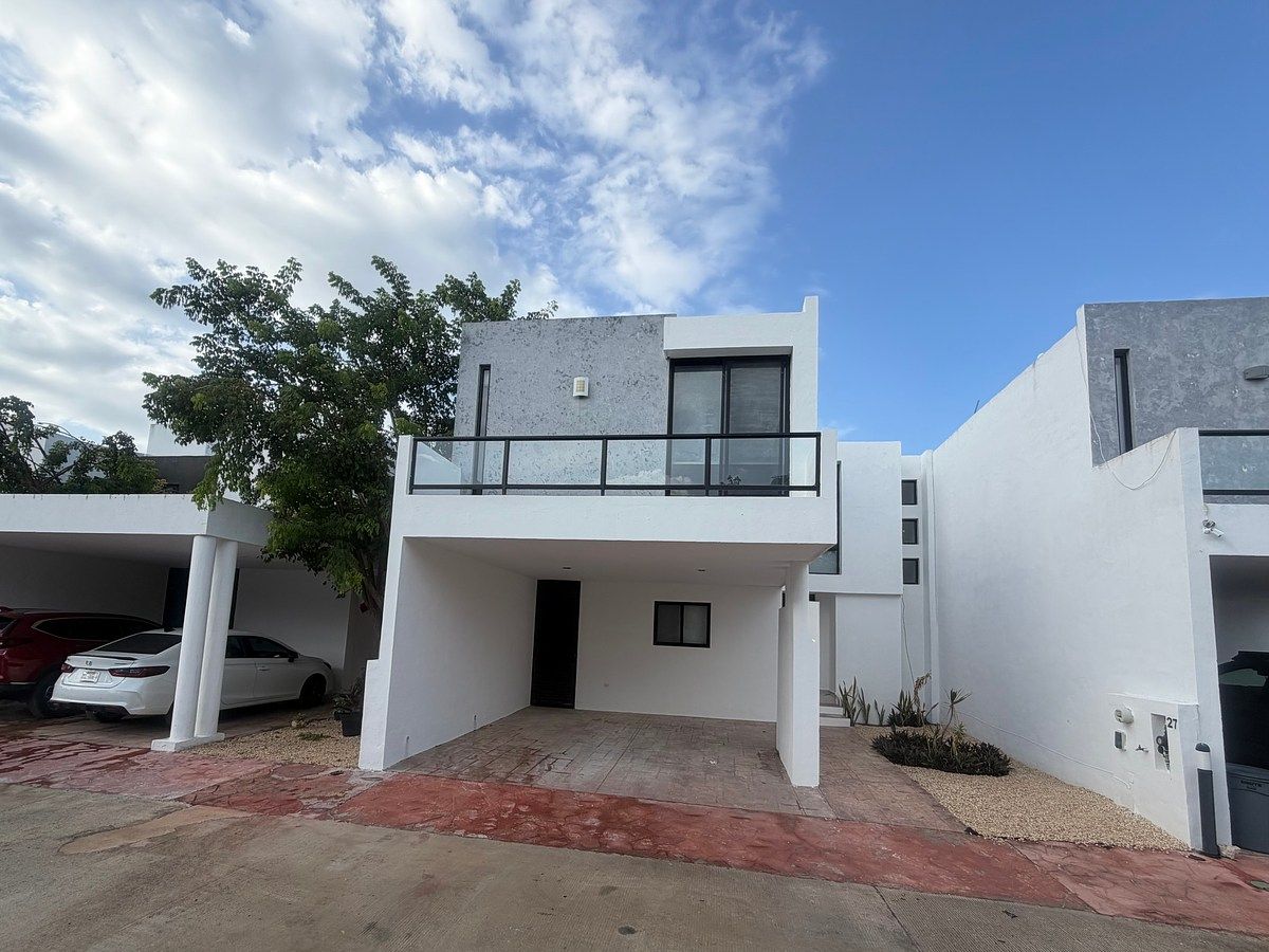 Casa na área residencial Fontana, com comodidades, zona Algarrobos., foto 1 de 23