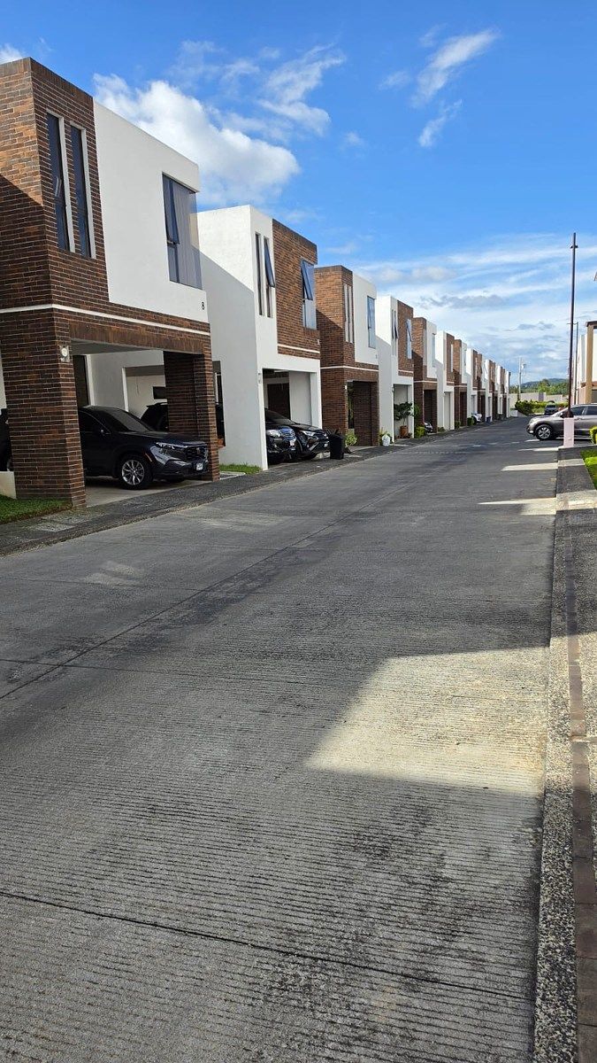 Casa en Condominio en Zona 16, Guatemala, foto 13 de 19