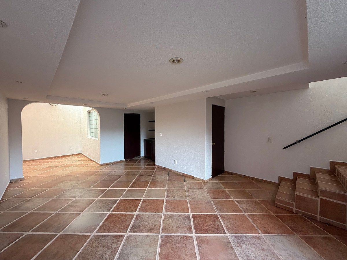 House in Gated Community in Cuajimalpa, Cuajimalpa de Morelos, photo 2 of 33