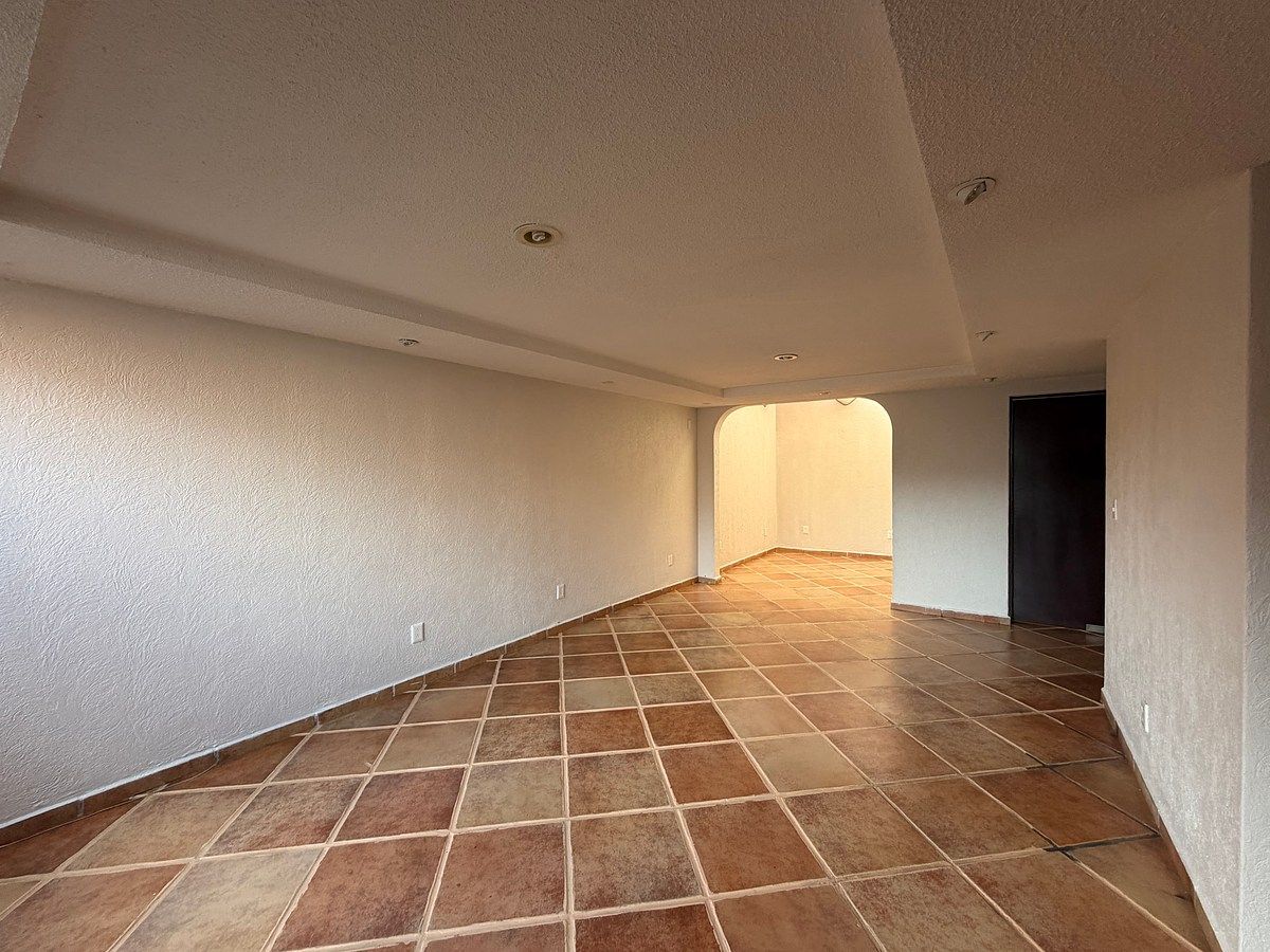 House in Gated Community in Cuajimalpa, Cuajimalpa de Morelos, photo 3 of 33