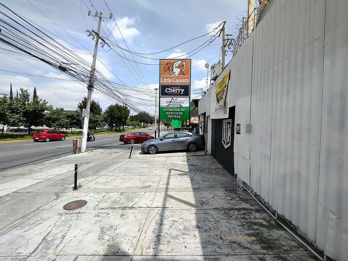 Galpão comercial em La Patria Universidad, Zapopan, foto 4 de 8