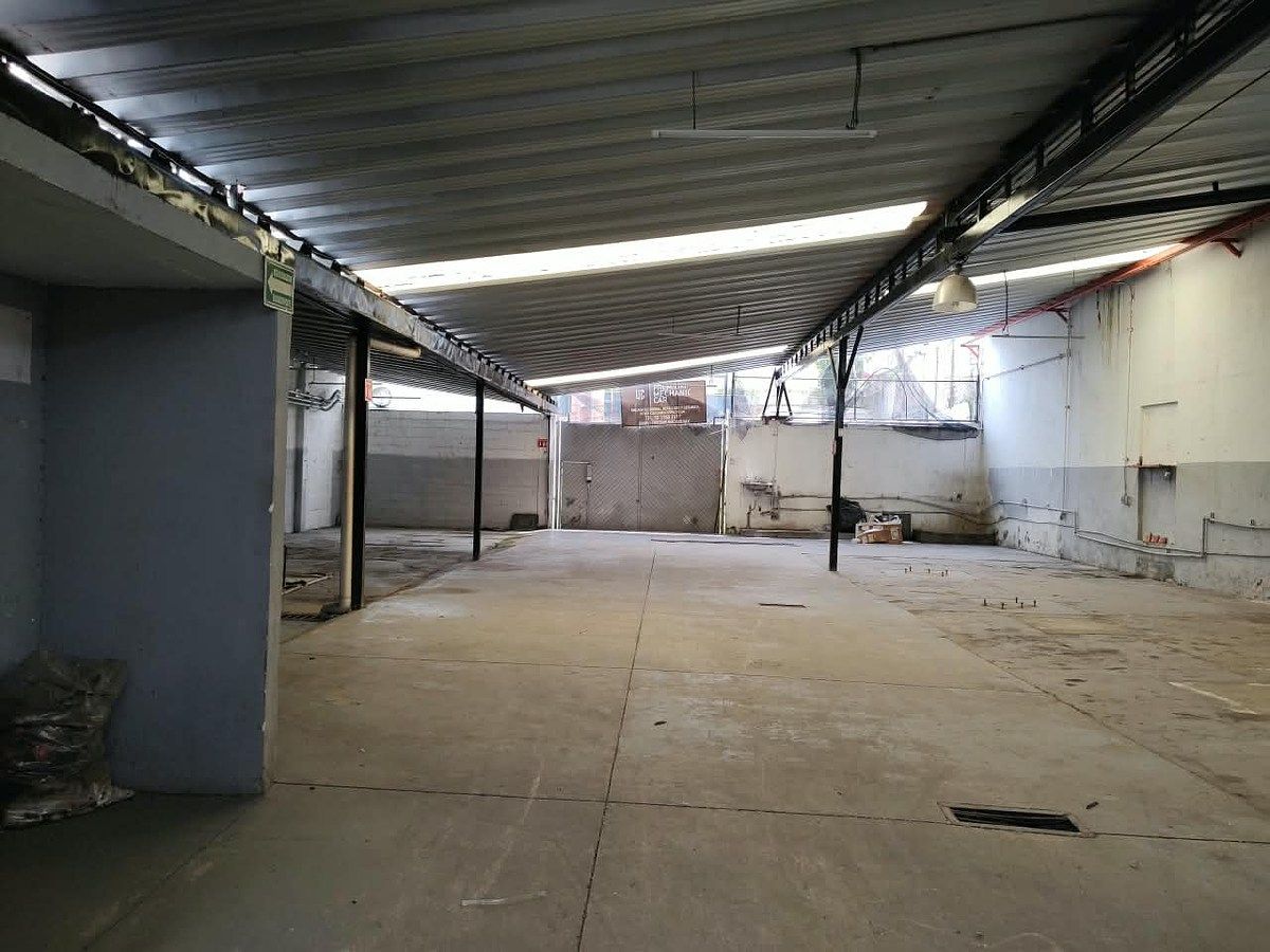 Galpão comercial em La Patria Universidad, Zapopan, foto 5 de 8