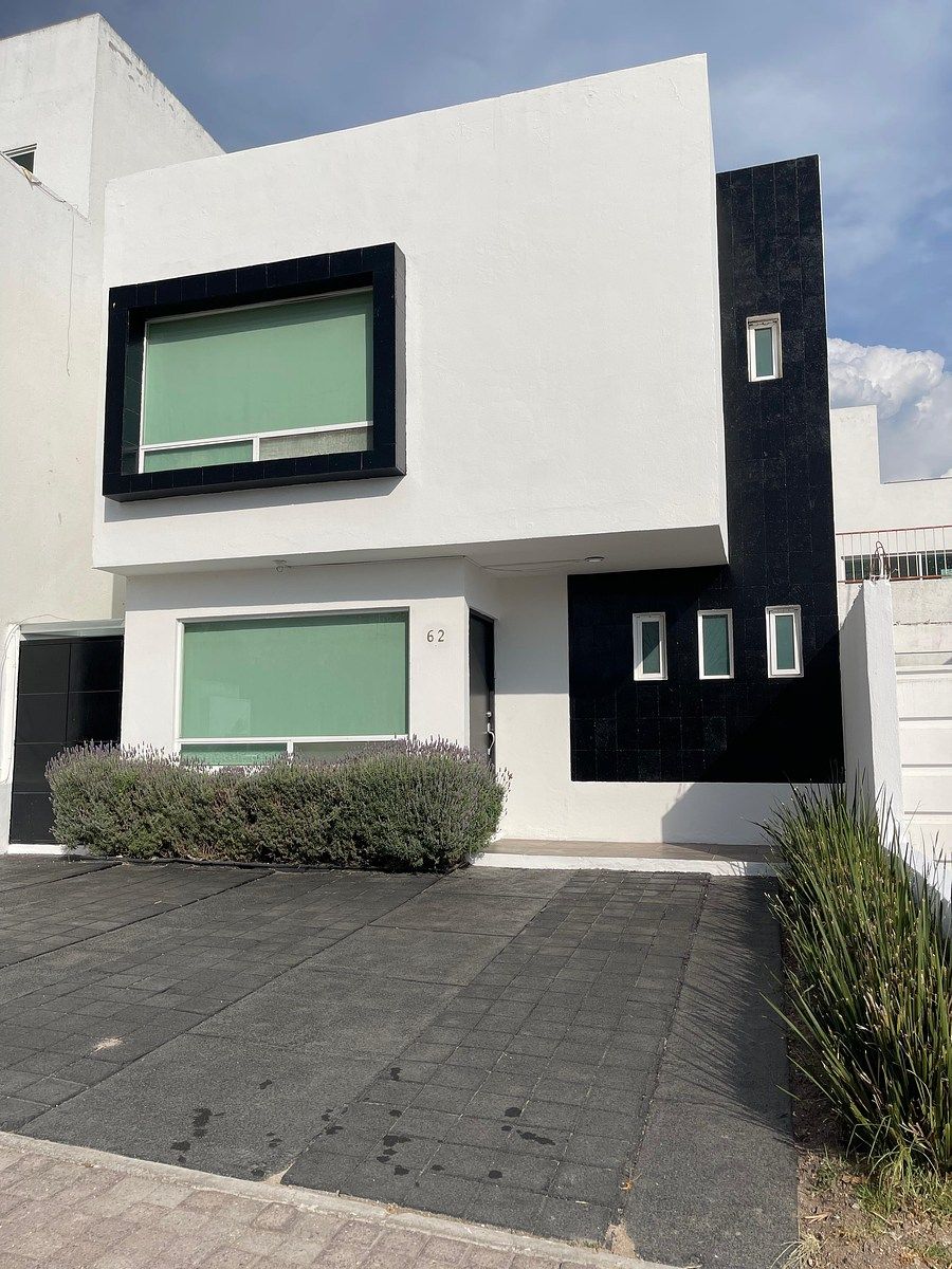 Hermosa casa en el Mirador frente a parque, foto 1 de 22