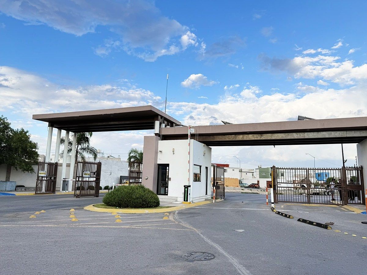 Casa en Los Arroyos I, II y III, Chihuahua, foto 2 de 23