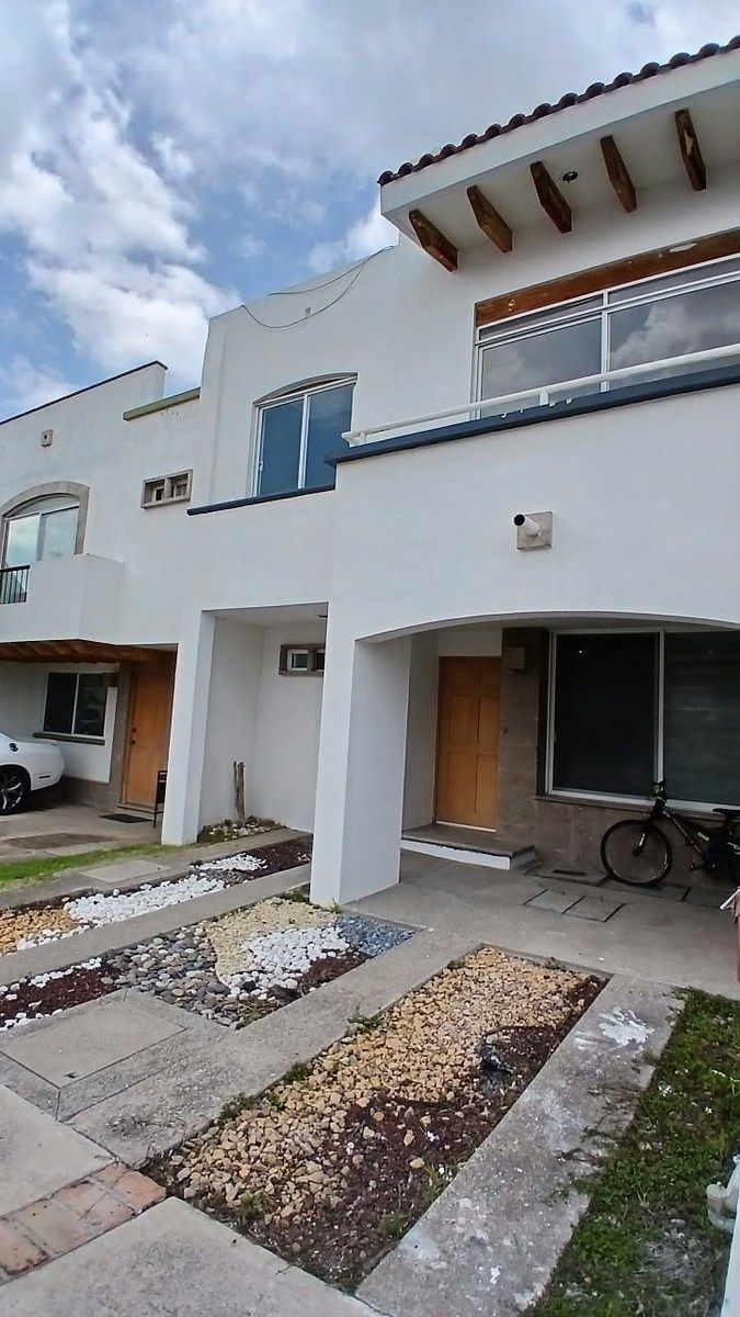 VENTA DE CASA EN LA ENRAMADA, foto 1 de 17
