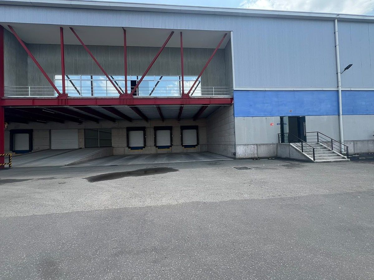 Bodega en Renta 3,586 m² · 20 KVAs funcionando + andén techado, foto 1 de 7