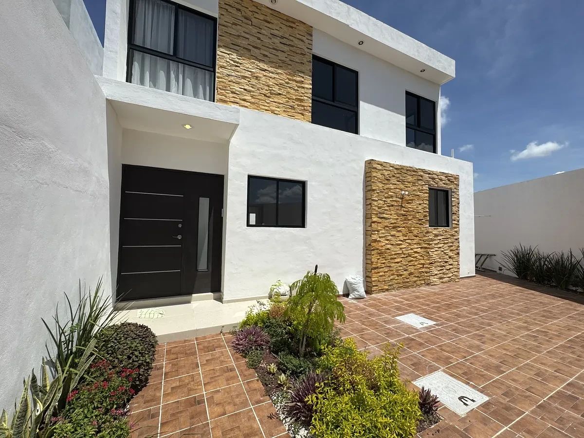 CASA EN VENTA, DZITYÁ, MÉRIDA, foto 1 de 13