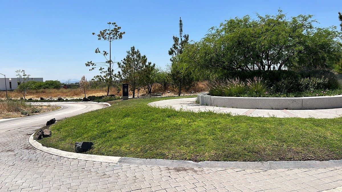 Terreno en venta en fraccionamiento La espiga 415mts en Queretaro