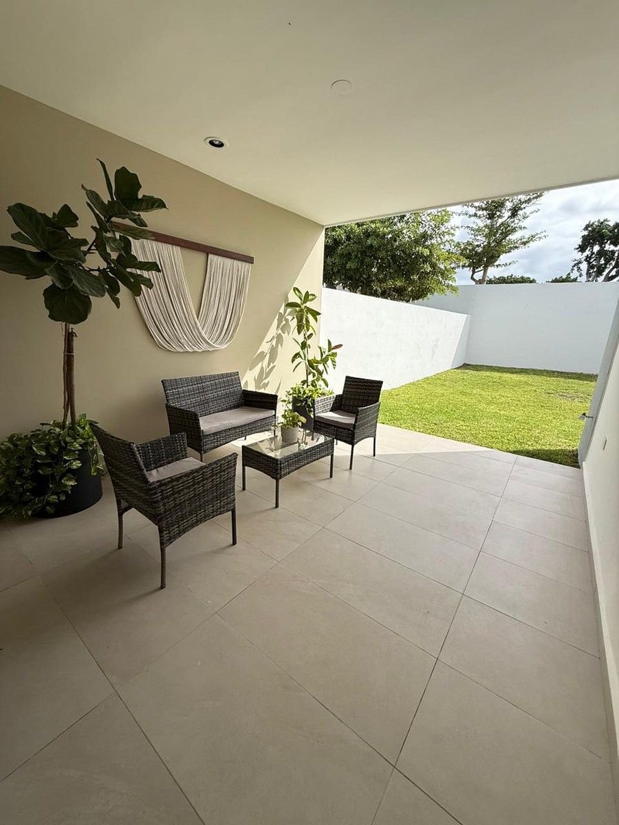Casa à Venda com Piscina na Privada Santa Loreto Caucel., foto 1 de 18