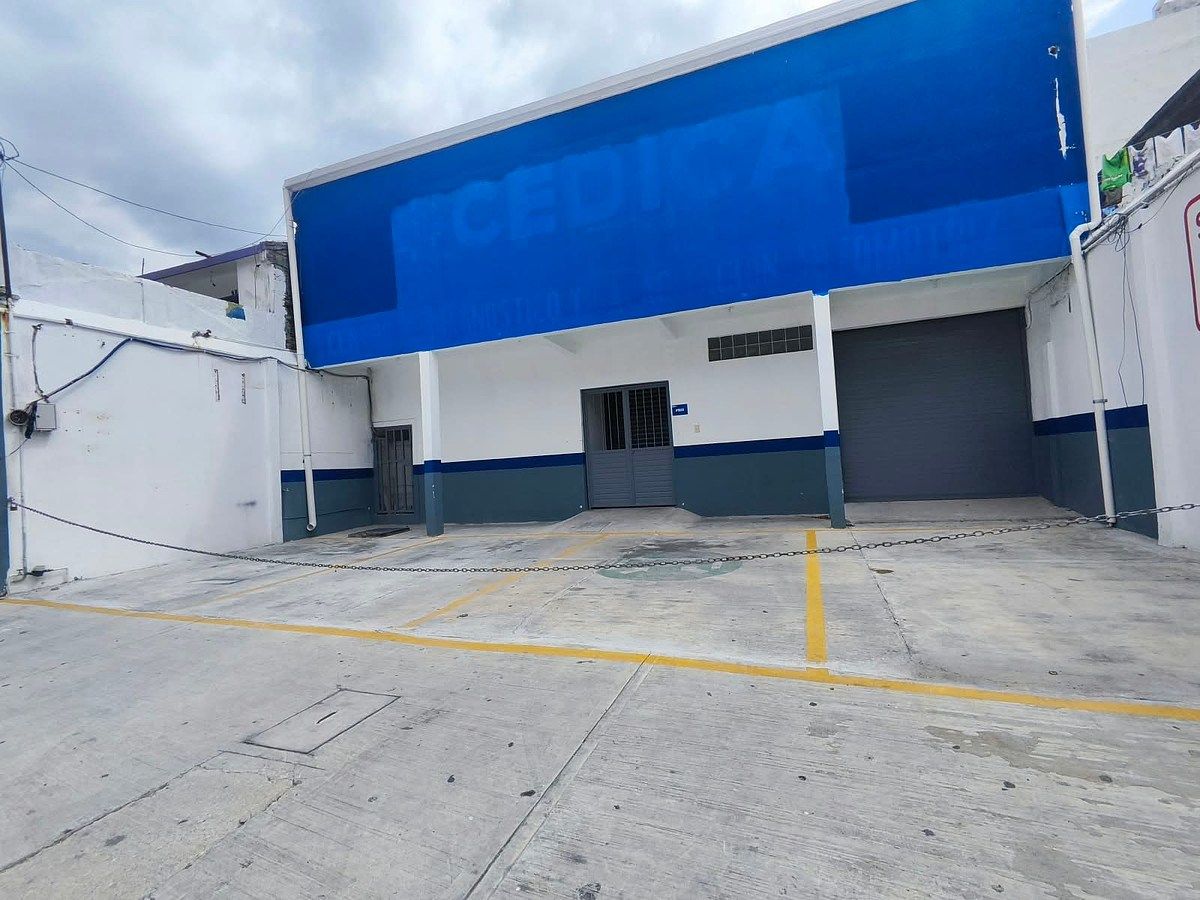 Retail Space in Colón, Tuxtla Gutiérrez, photo 2 of 14