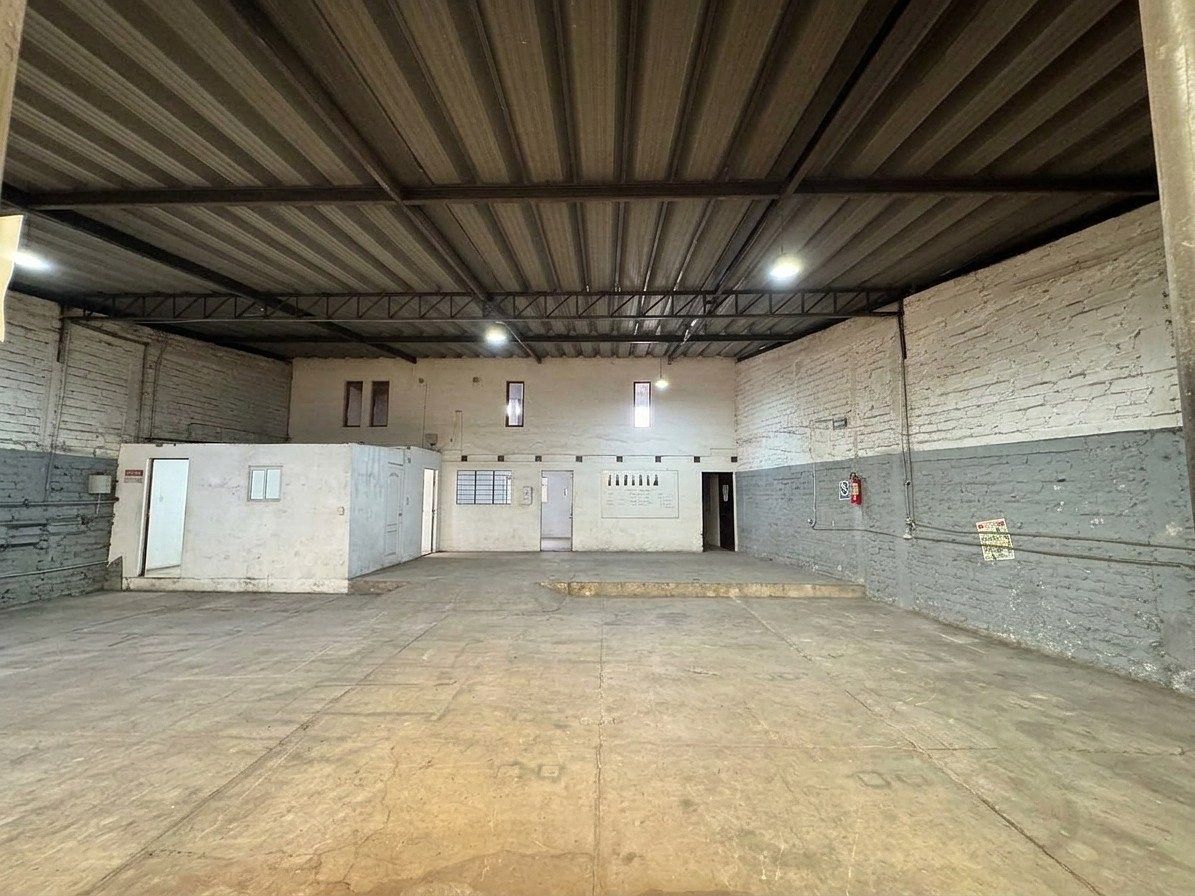 Bodega comercial en La Tijera, Tlajomulco de Zúñiga, foto 3 de 8