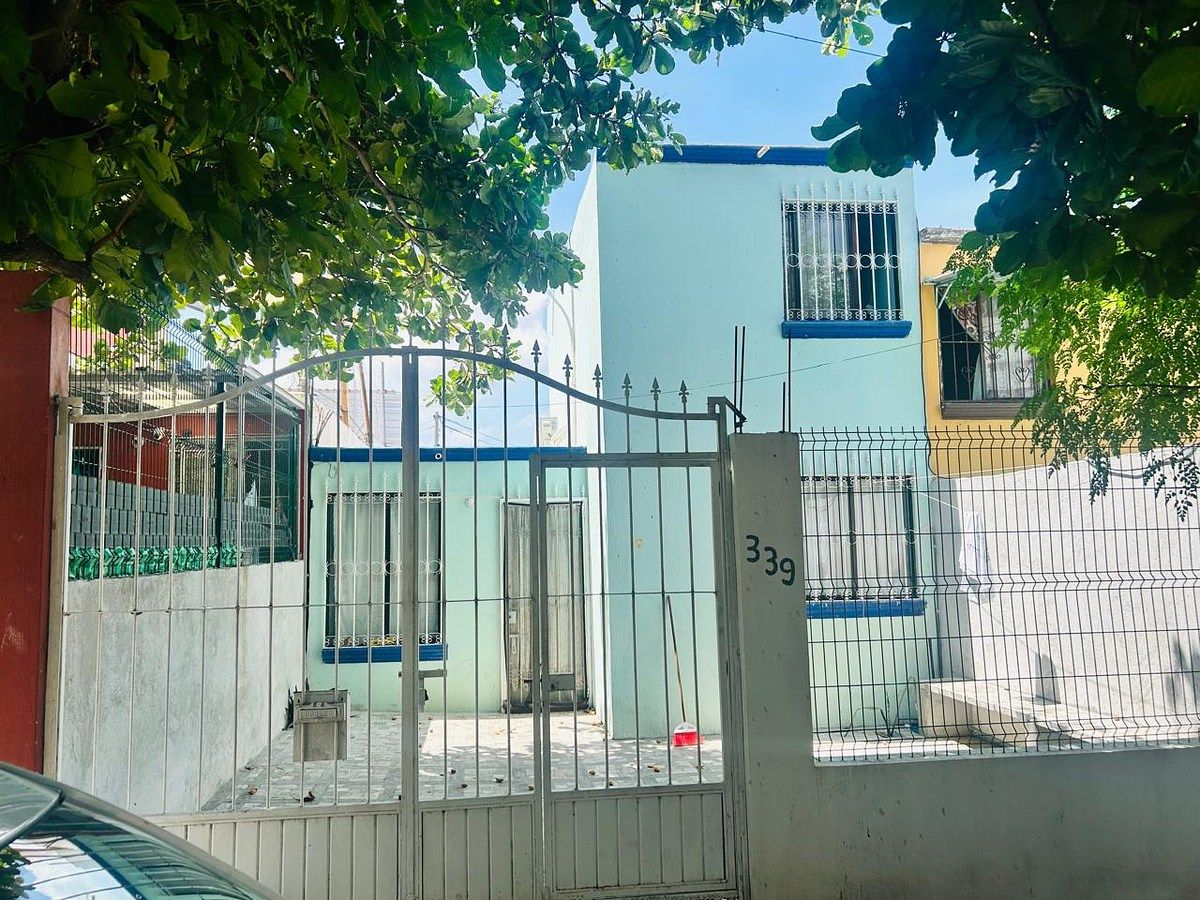 RENTA DE CASA EN LAS AGUILAS, foto 1 de 7