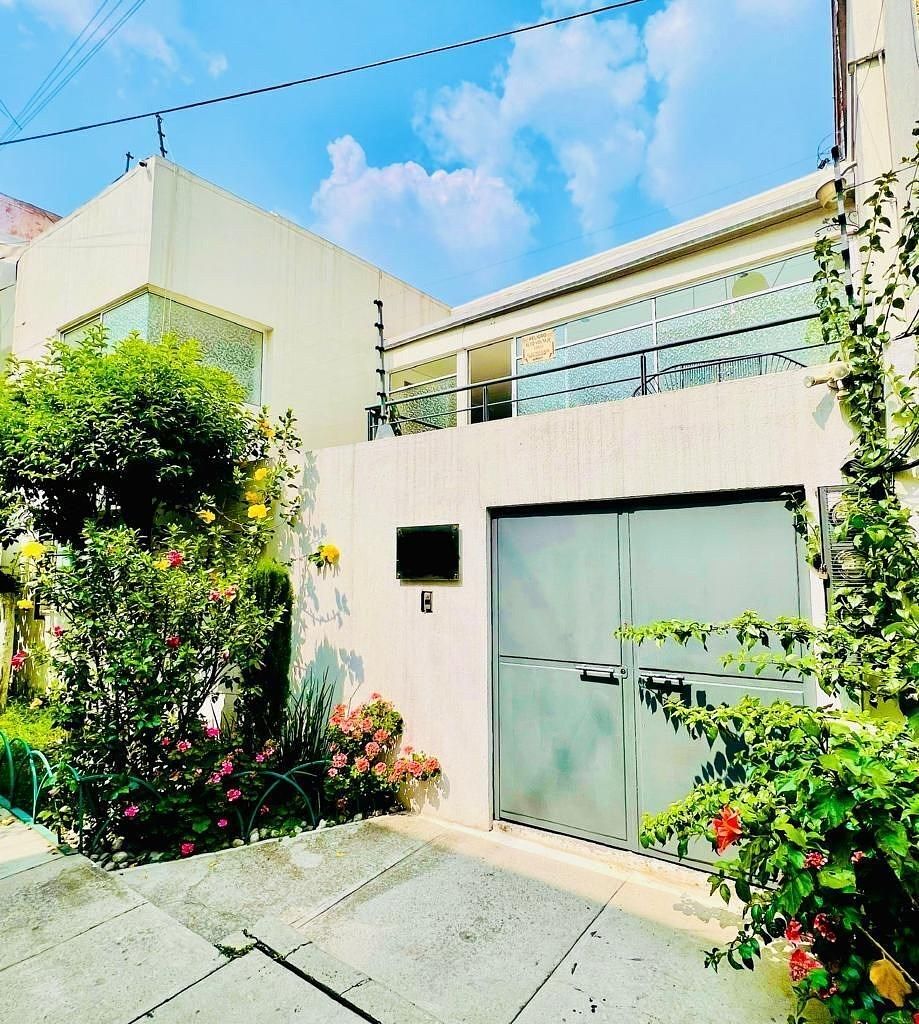 Casa para ALUGUEL com Uso de Solo Comercial na Roma Norte, foto 1 de 16