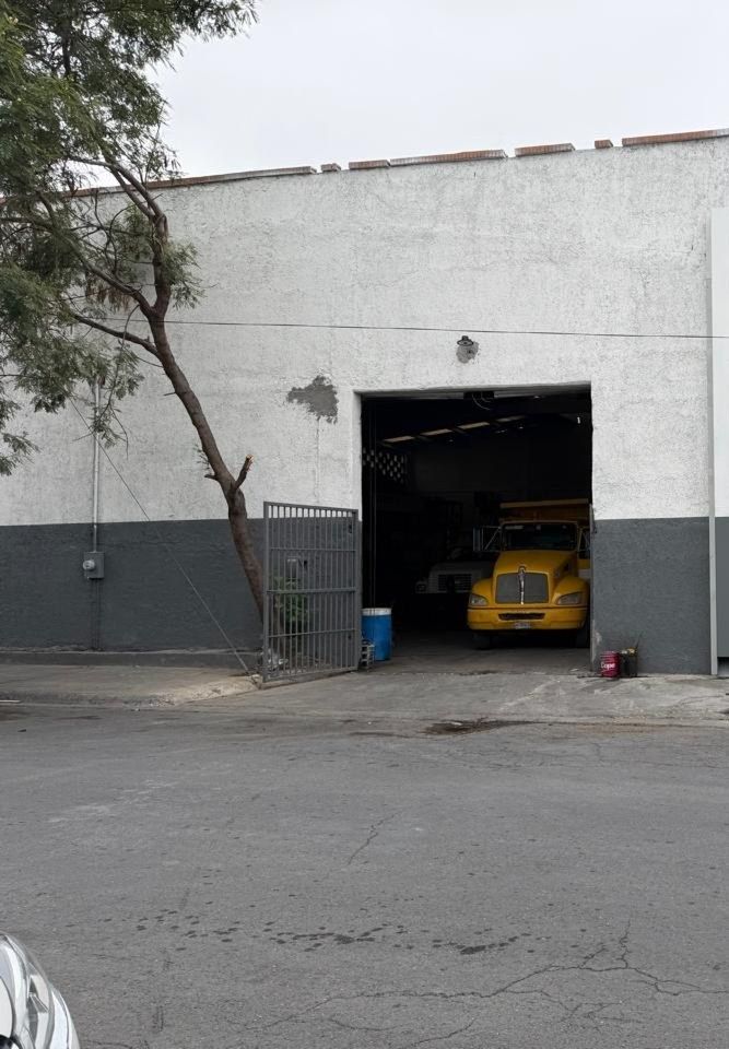 Industrial Warehouse in Plutarco Elias Calles, Monterrey, photo 2 of 3