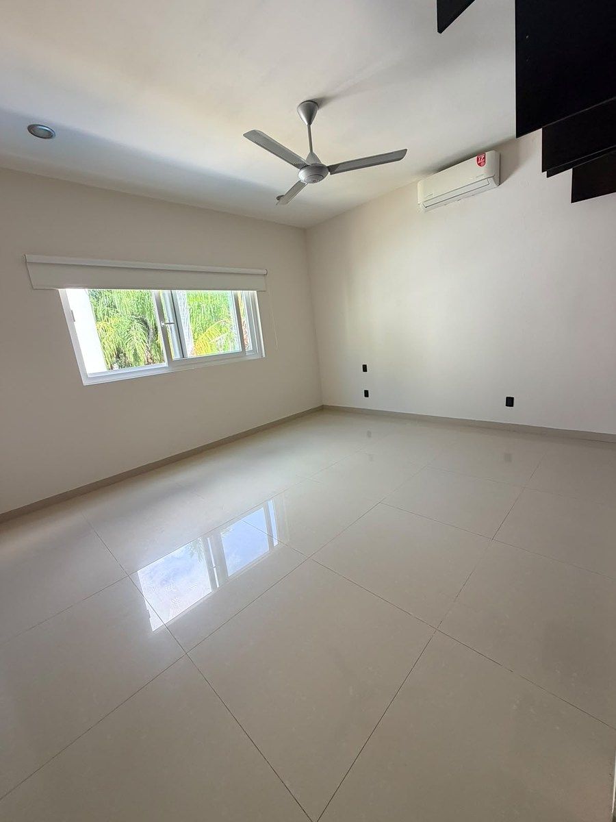 Casa en Residencial Cumbres, Benito Juárez, foto 23 de 43