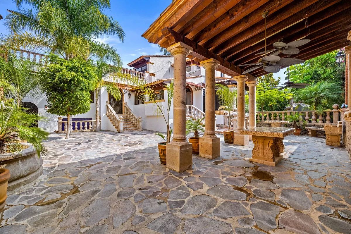 House in Villa de los Frailes, San Miguel de Allende, photo 6 of 22