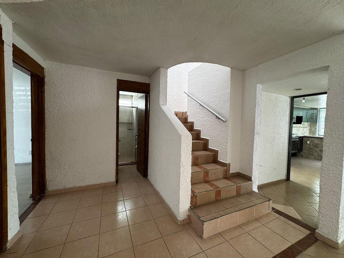 Casa en Jardines Del Sol, Zapopan, foto 2 de 24