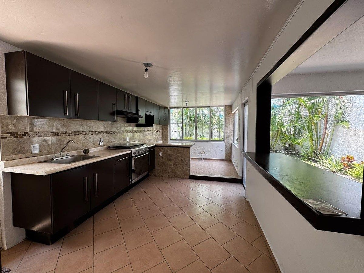Casa en Jardines Del Sol, Zapopan, foto 4 de 24