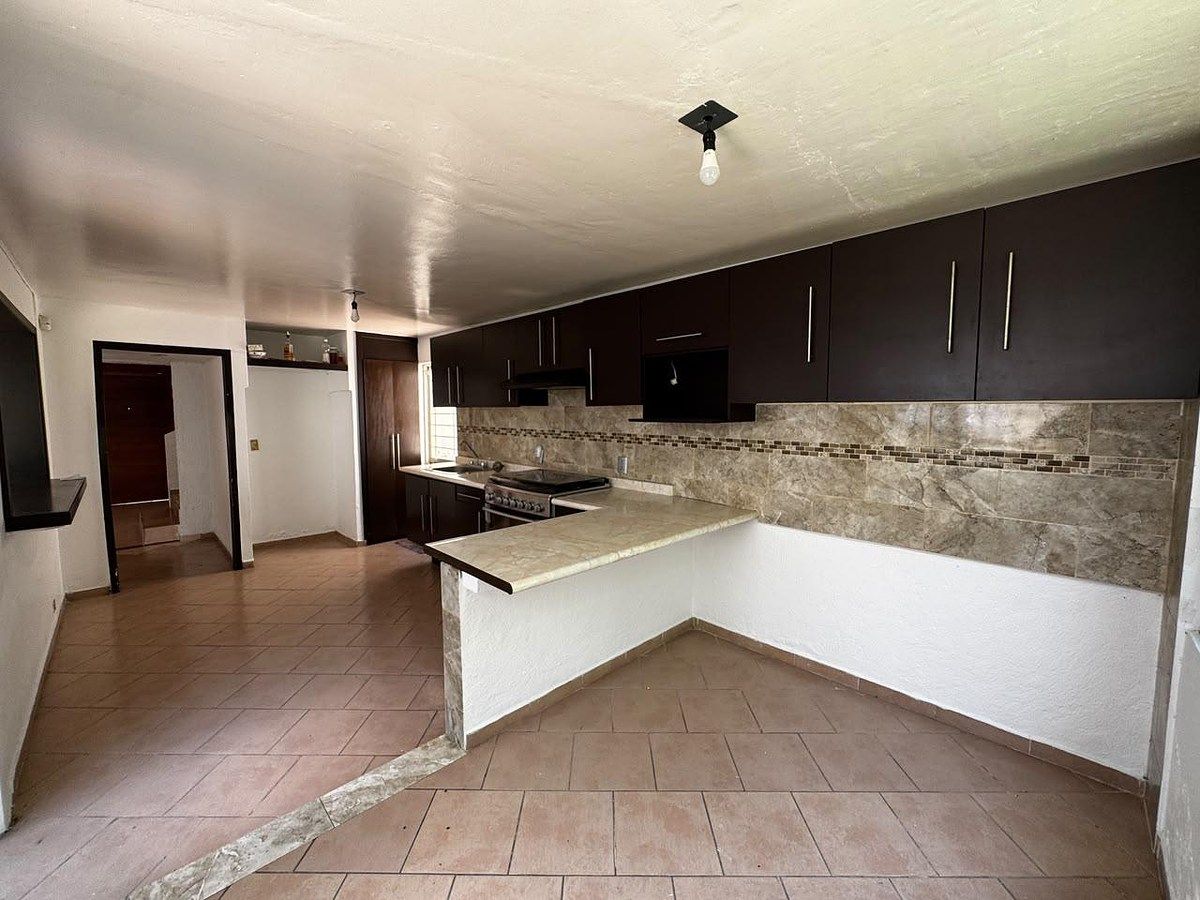 Casa en Jardines Del Sol, Zapopan, foto 5 de 24