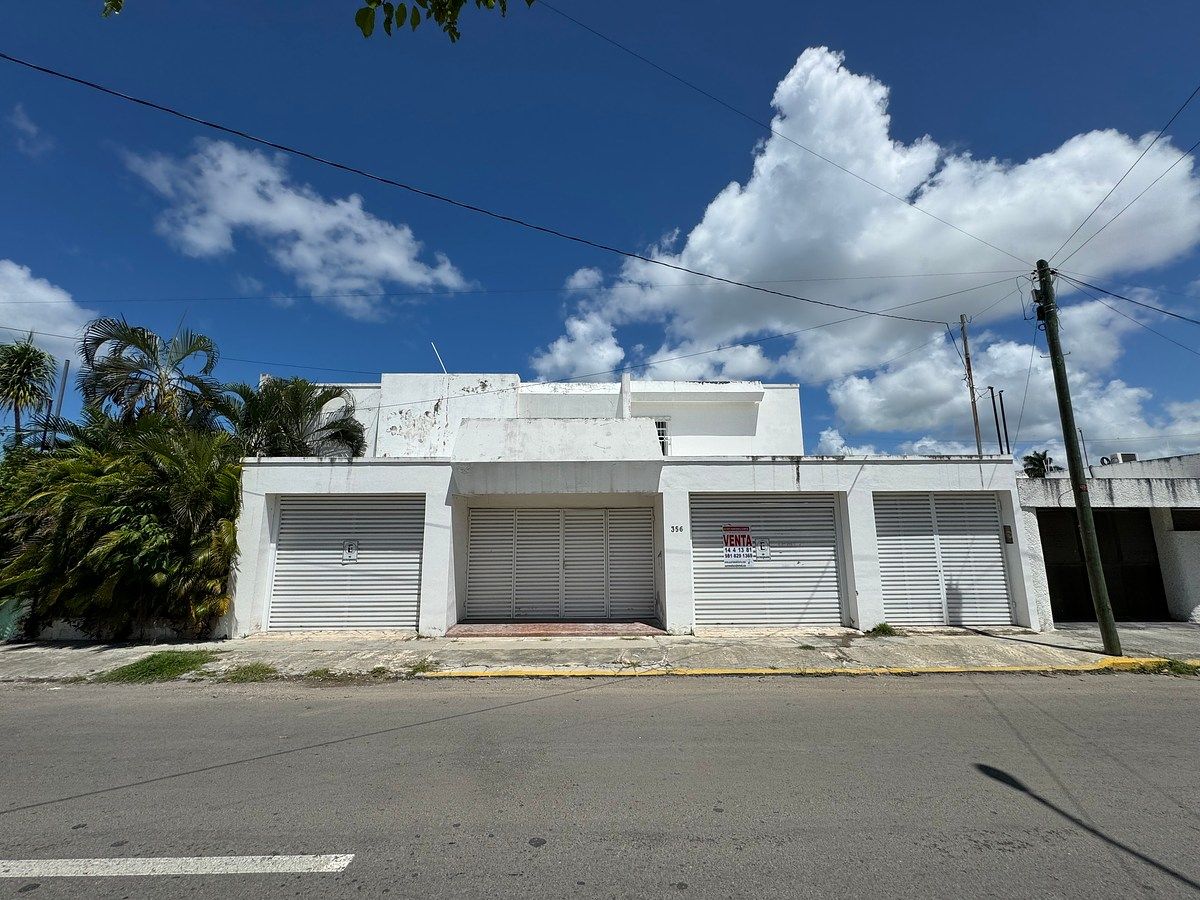 FOR SALE - HOUSE ON AV. LÓPEZ MATEOS, photo 1 of 30