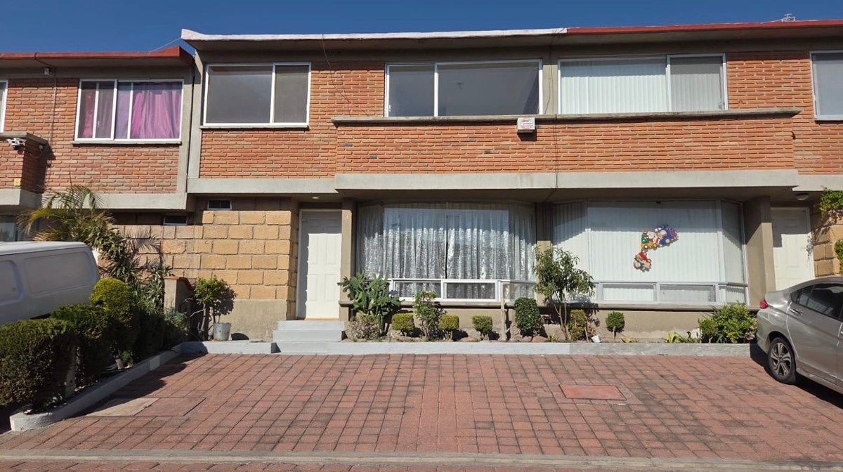 VENDA CASA COM 4 QUARTOS EM VILLAS FONTANA II ATRÁS DA UTEQ, foto 1 de 24