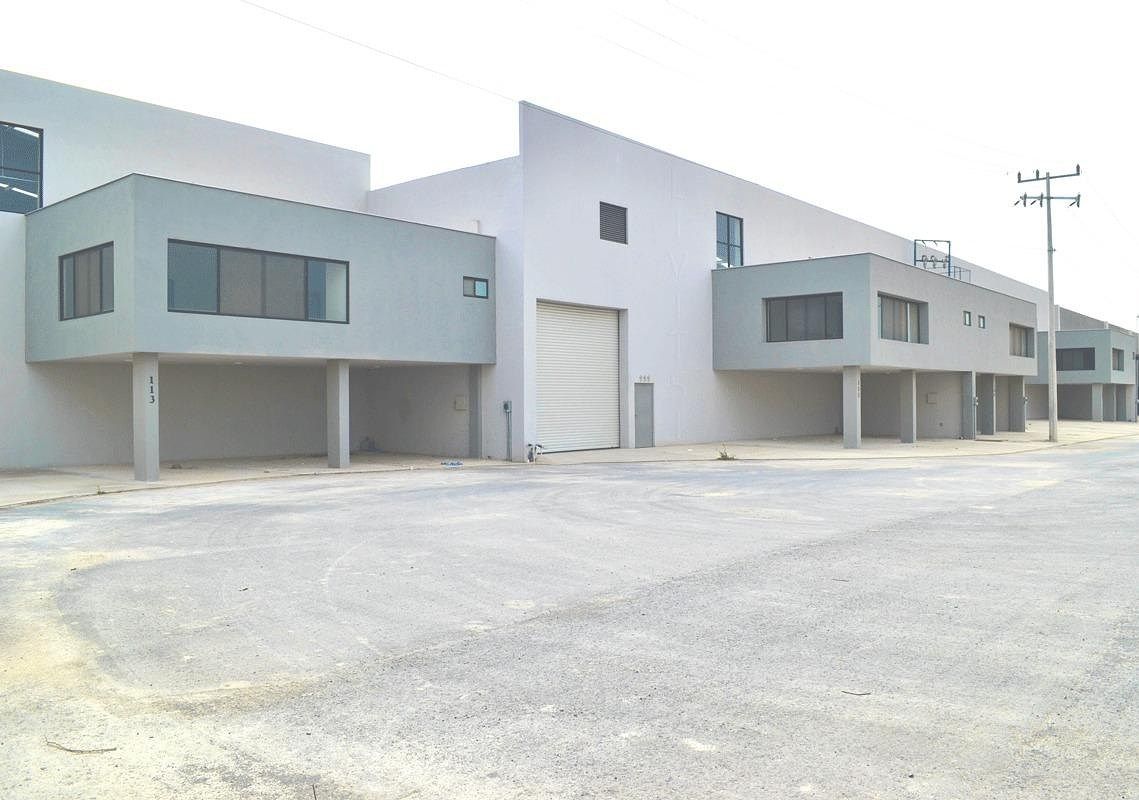 Industrial Warehouse in Los Viñedos, Santa Catarina, photo 2 of 8