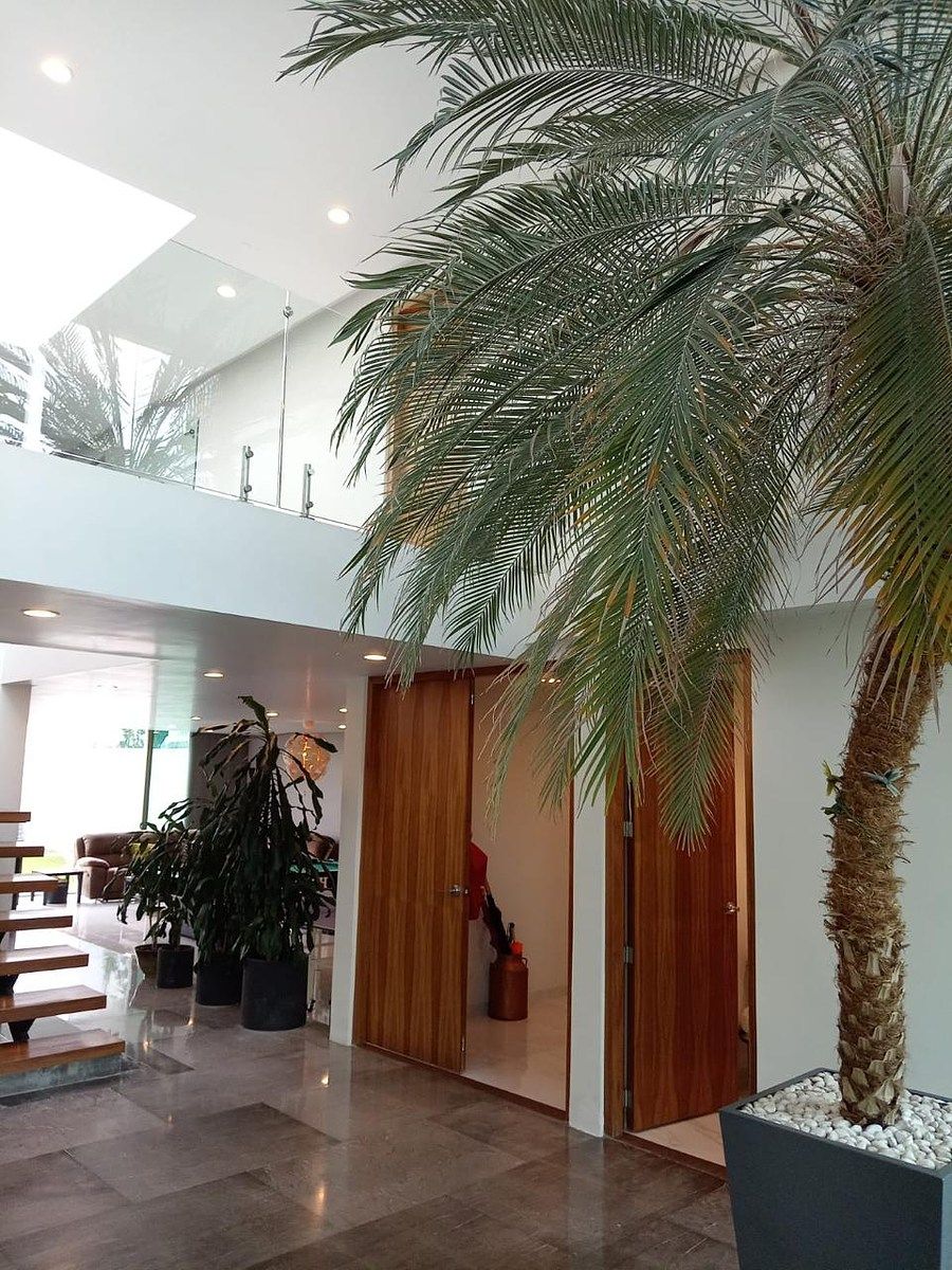 Venta de Residencia Remodelada, Lomas de Tecamachalco - foto 2