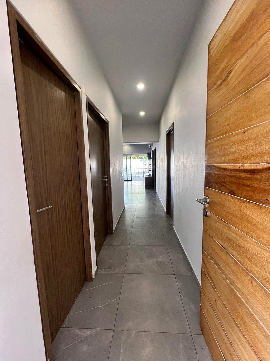 DEPARTAMENTO EN VENTA EN LADRON DE GUEVARA CON TERRAZA - foto 4
