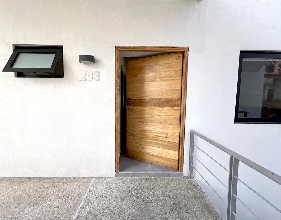 DEPARTAMENTO EN VENTA EN LADRON DE GUEVARA CON TERRAZA - foto 3