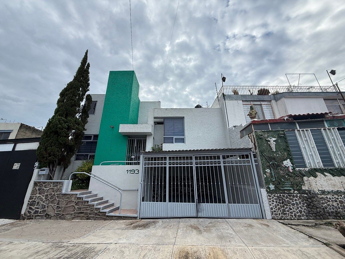 Rental of Furnished House, photo 1 of 25