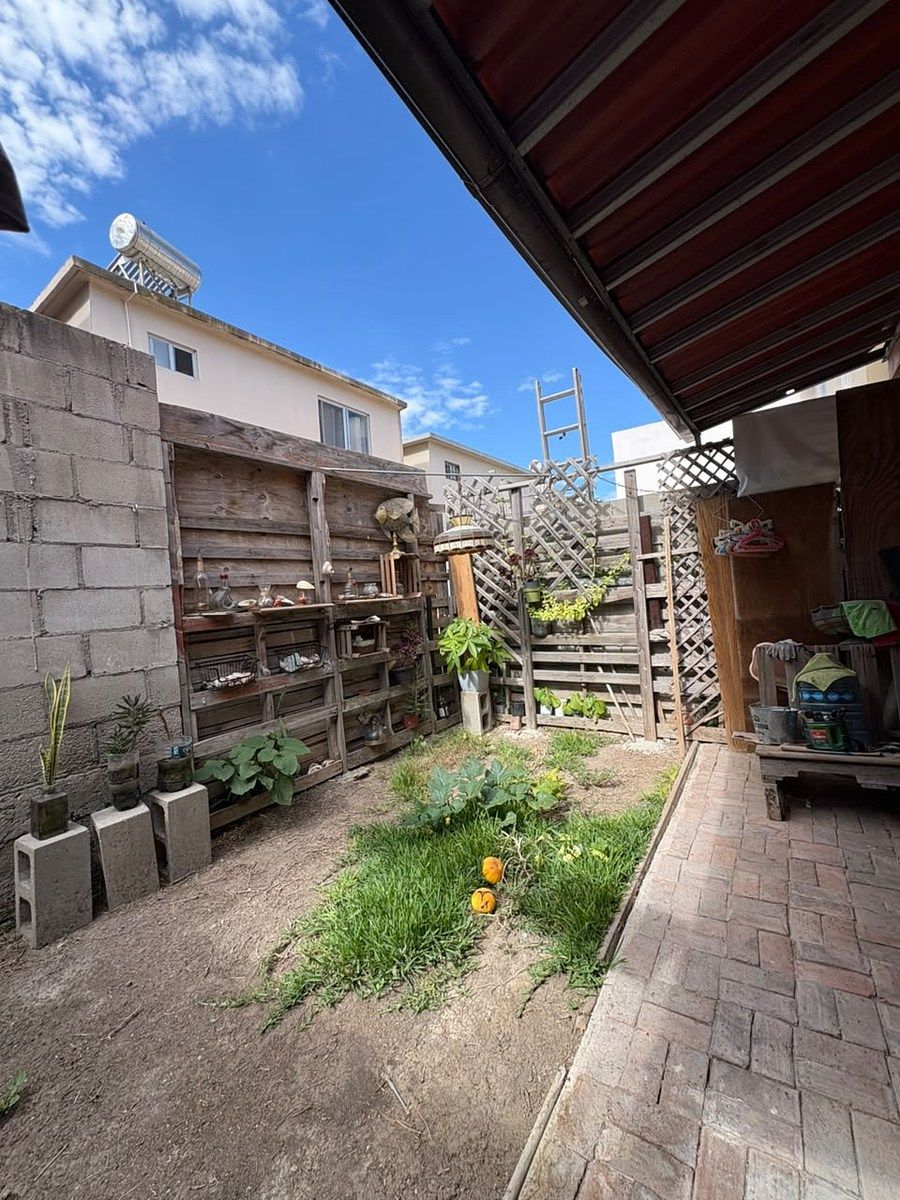 Casa en condominio en Urbi Quinta del Cedro, Tijuana, foto 4 de 17
