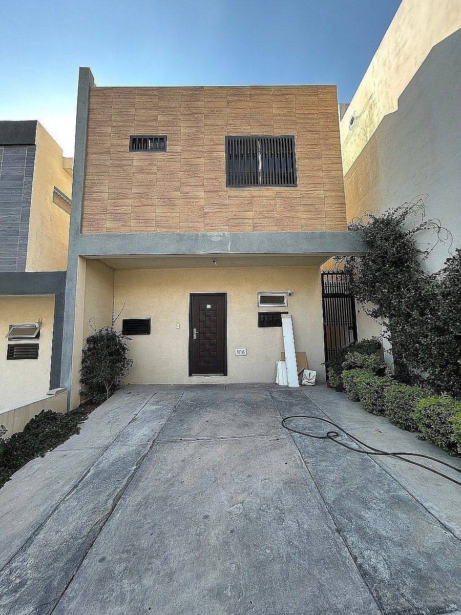 CASA À VENDA NO FRACC APICE 4, SANTA CATARINA, foto 1 de 12